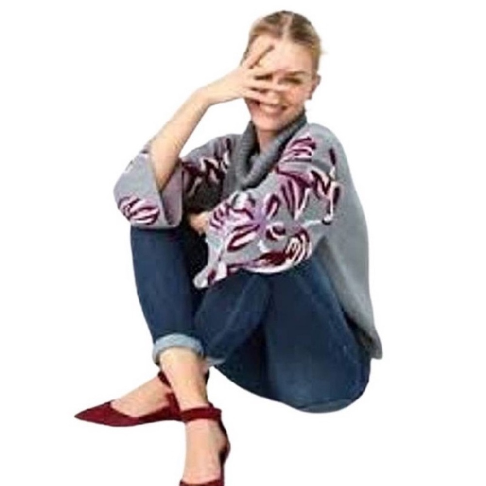 CAbi Eden Pullover Gray Sweater with Floral Pattern Bell Sleeve